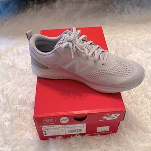 NWT; Women New Balance 9.5 Wide Running shoes